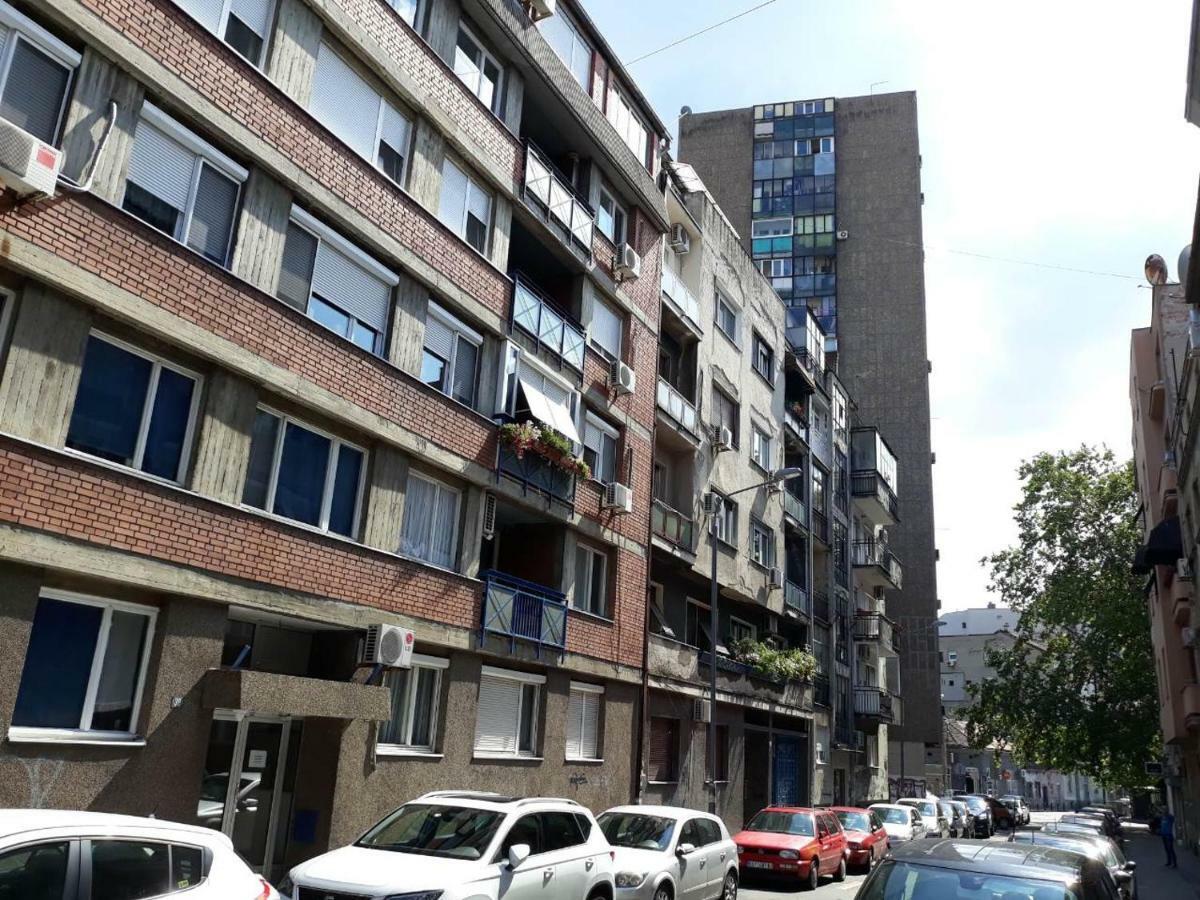 Sweet Yellow Apartment 베오그라드 외부 사진